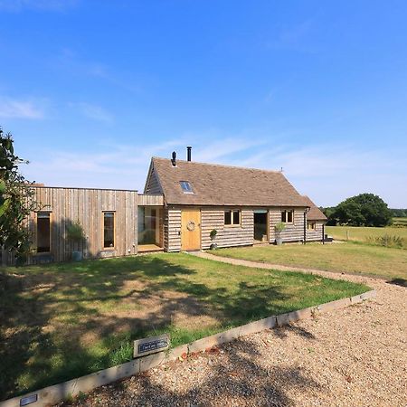 The Cowshed, Tunbridge Wells Villa Exterior photo