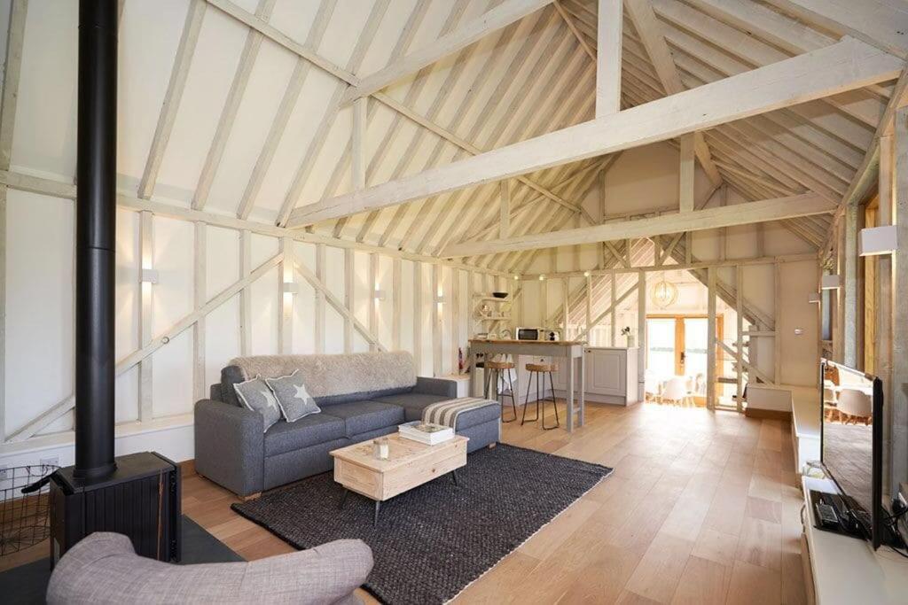 The Cowshed, Tunbridge Wells Villa Exterior photo